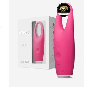 FOREO IRIS  Illuminating Eye Massager In Pink NWB